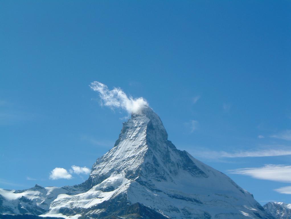 Strahlhorn Apartman Zermatt Szoba fotó