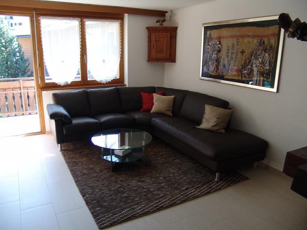Strahlhorn Apartman Zermatt Szoba fotó